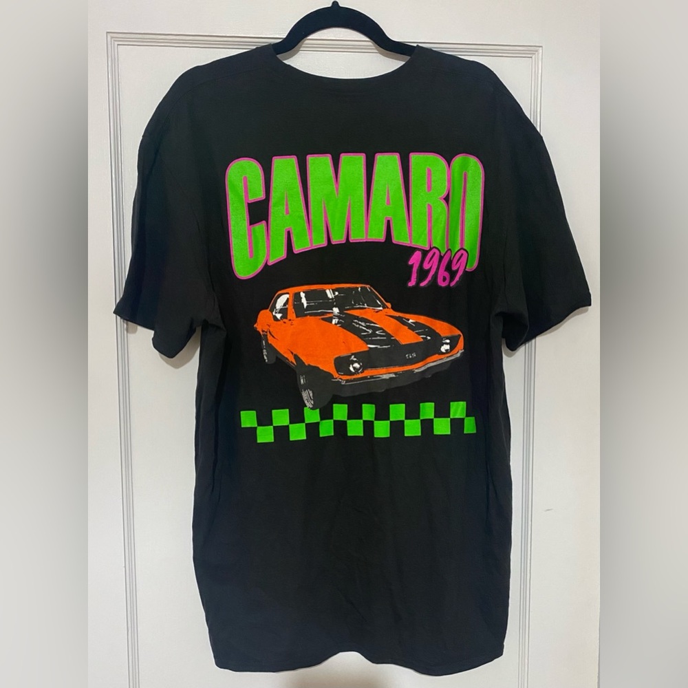 ⚡️ NWOT Camaro 1969 front and back graphic tee